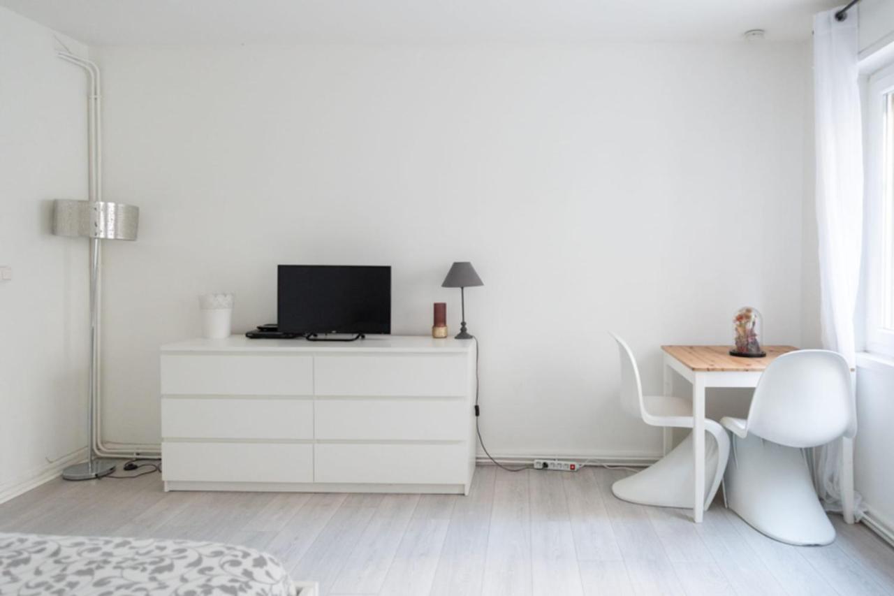 Spacious In The Center Of Montmartre Appartamento