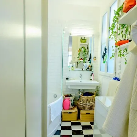 Appartamento Spacious Studio Near Montmartre Parigi