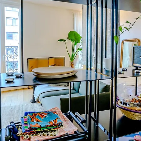 Spacious Studio Near Montmartre * Parigi