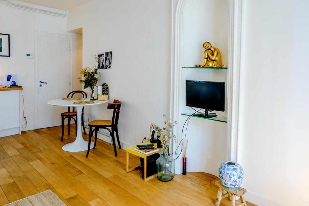 Spacious Studio Near Montmartre